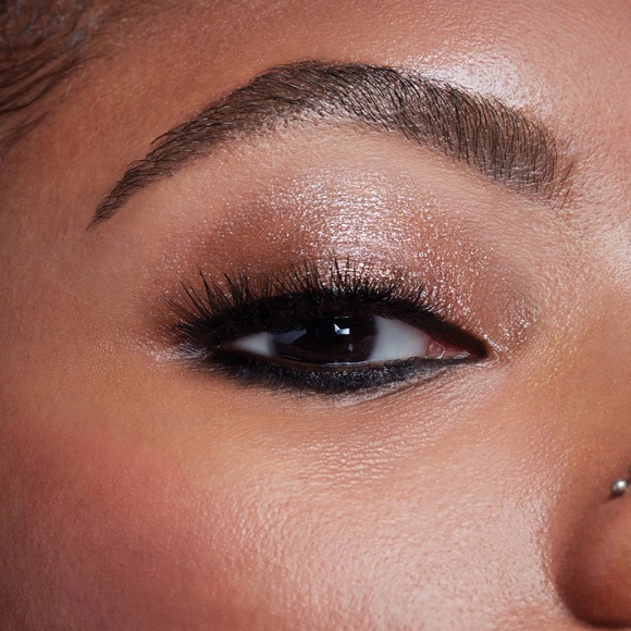 🌟 Glisten & Glow Liquid Eyeshadow - Oasis - Brand New in Box ✨ - Picture 7 of 11